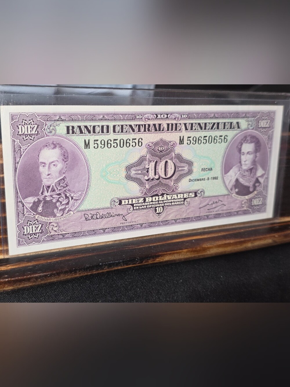 1992 Venezuela 10 Bolívares Banknote P-61c – Bolívar & Sucre